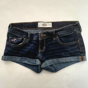 Hollister size 3 low rise jean shorts